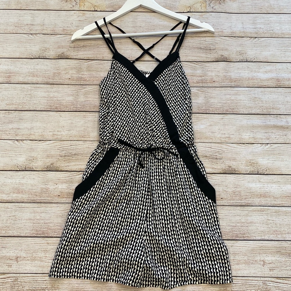 Romper - Picture 2 of 6